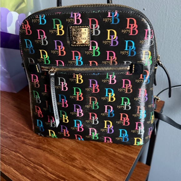 Dooney & Bourke - Picture 11 of 12